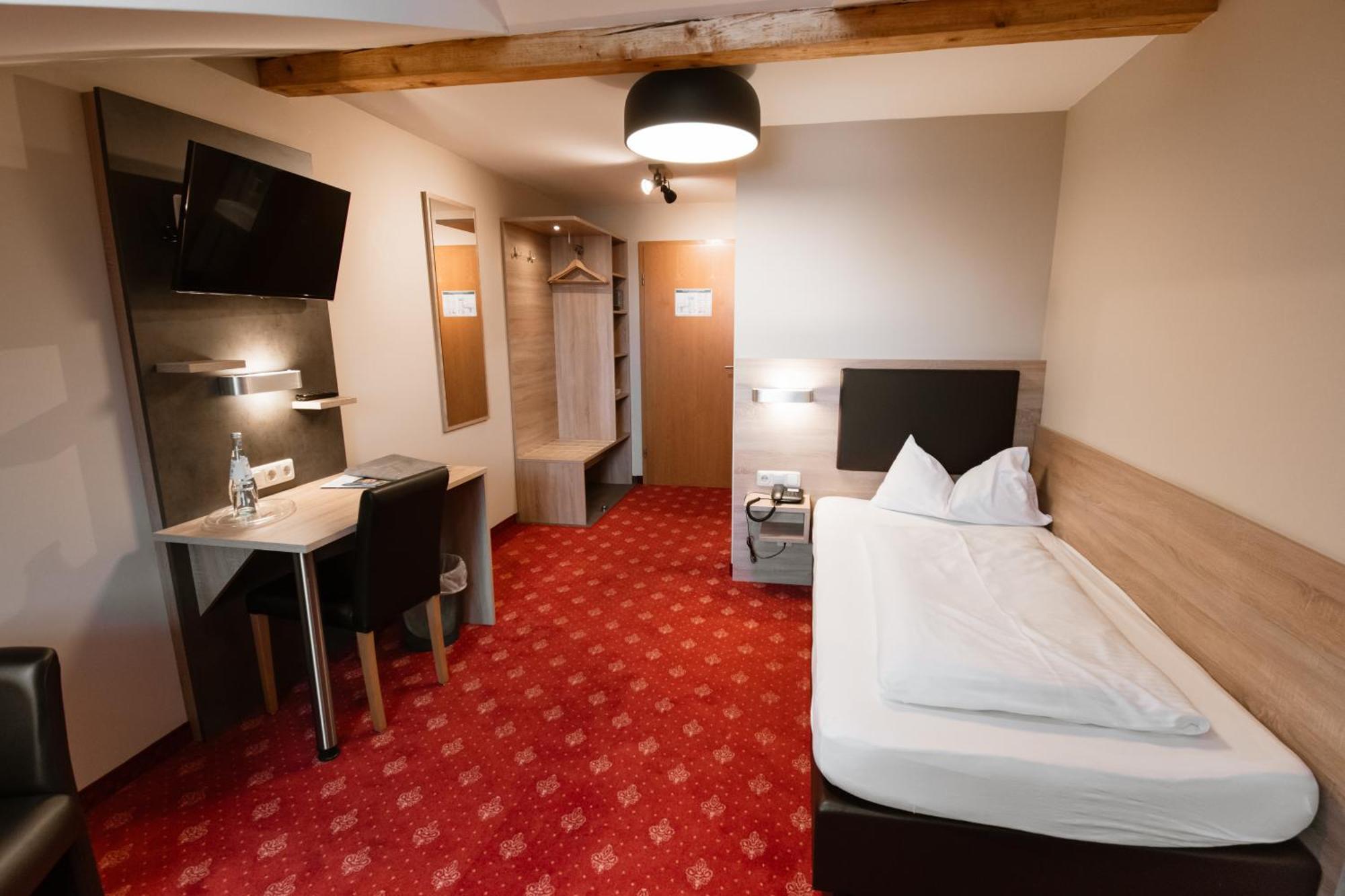 Hotel Pockinger Hof ポッキング エクステリア 写真