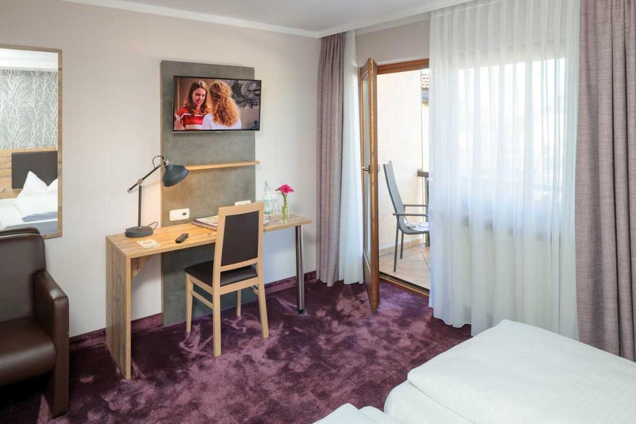 Hotel Pockinger Hof ポッキング エクステリア 写真